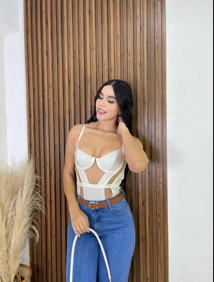 Body Canela